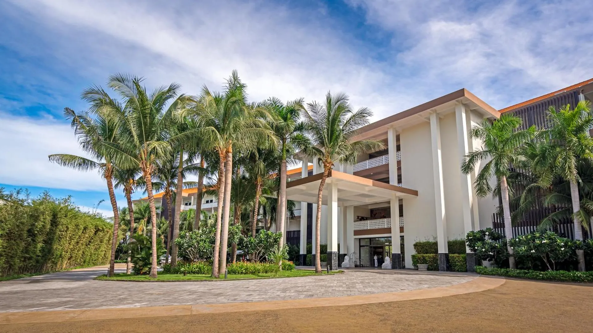 Grandvrio Ocean Resort Danang Tra Khe