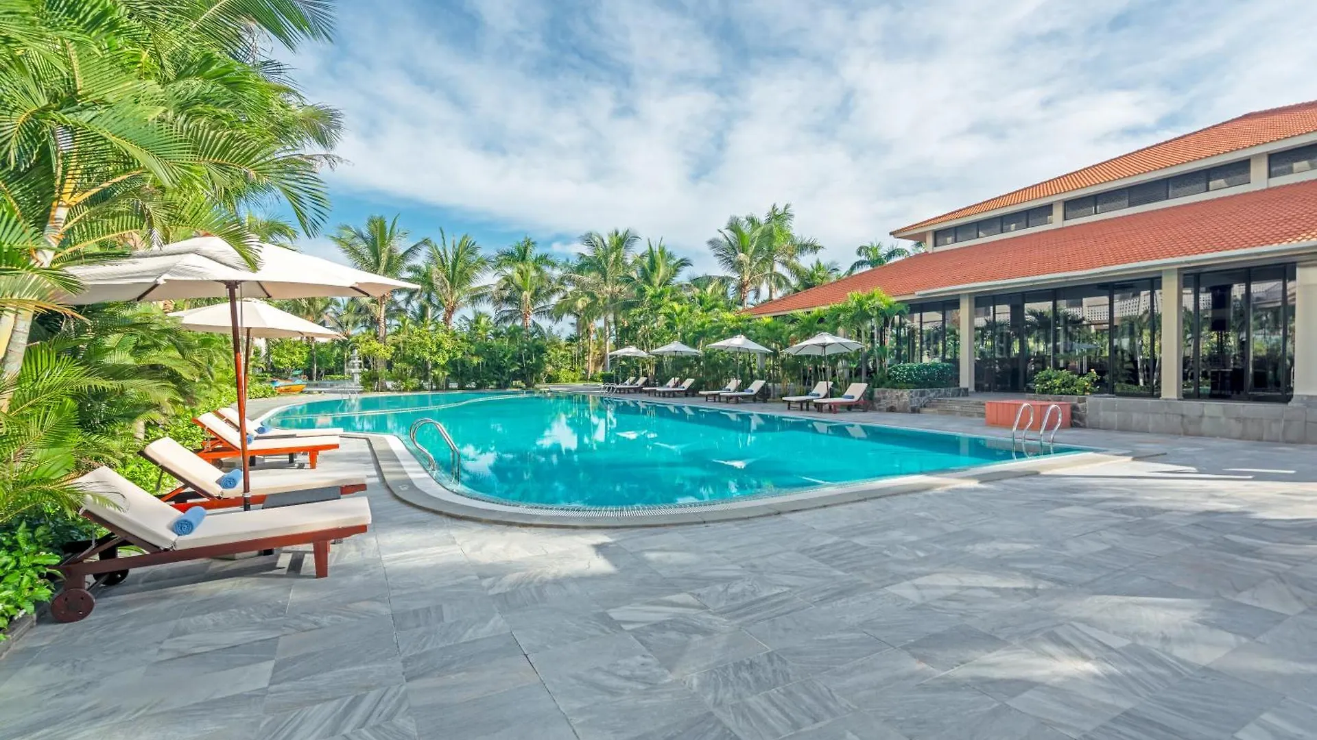 Grandvrio Ocean Resort Danang Tra Khe Hotel