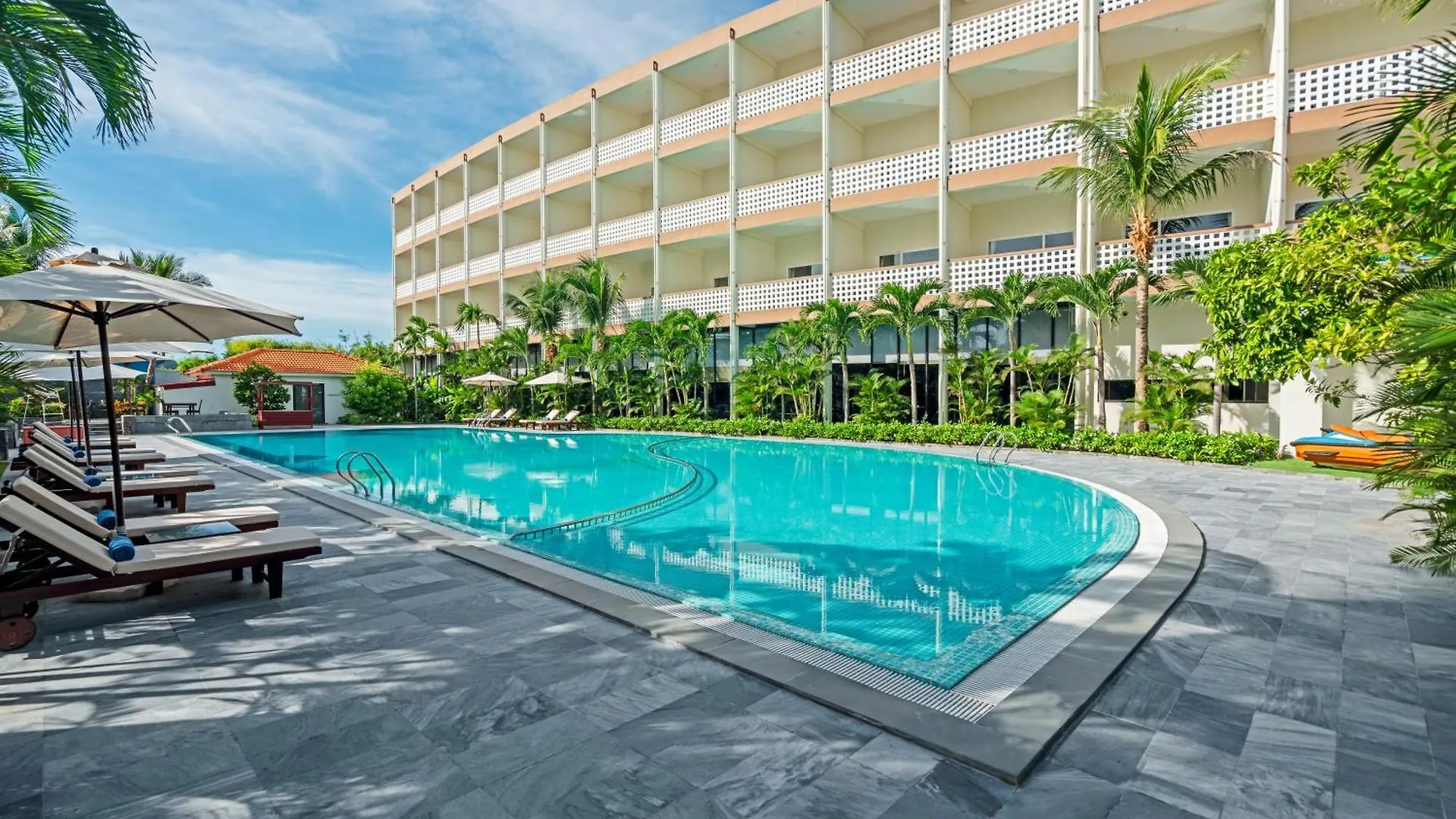 Grandvrio Ocean Resort Danang Hoi An Hotel